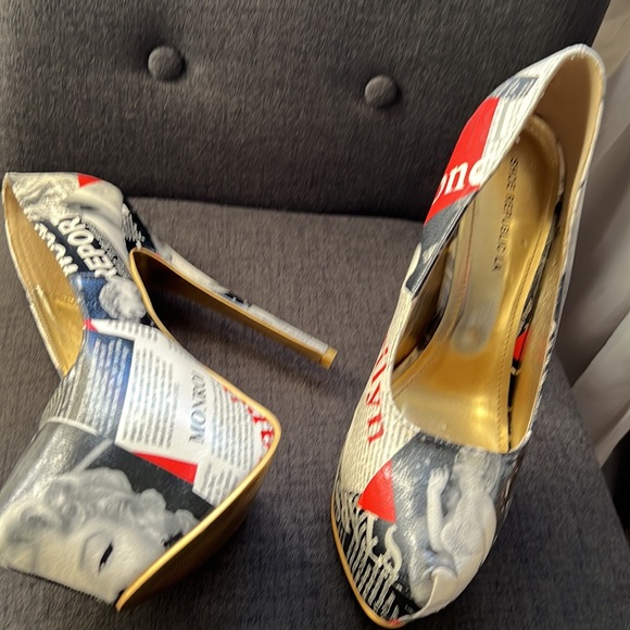 Vintage Marilyn Monroe high heel 👠 Like New - Picture 3 of 4